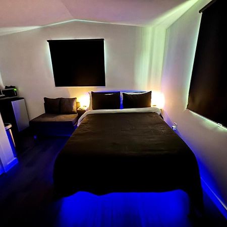 Your Downtown Cozy Studio With Backyard Unit C 凤凰城 外观 照片